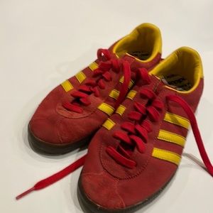 Adidas red and yellow spezials (used)